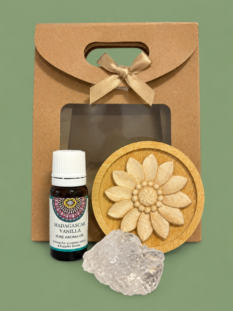 Wooden Flower Oil Diffuser Gift Set – Madagascar Vanilla & Clear Quartz